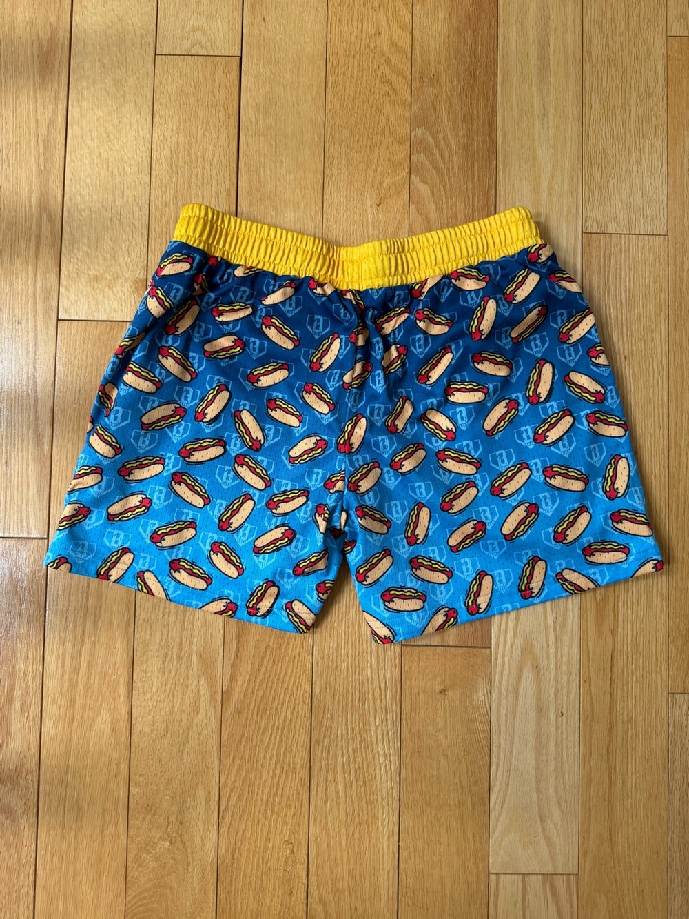 Boys Baseball 101 -Hot Dog Print Shorts - worn once like new - Picture 2 of 3